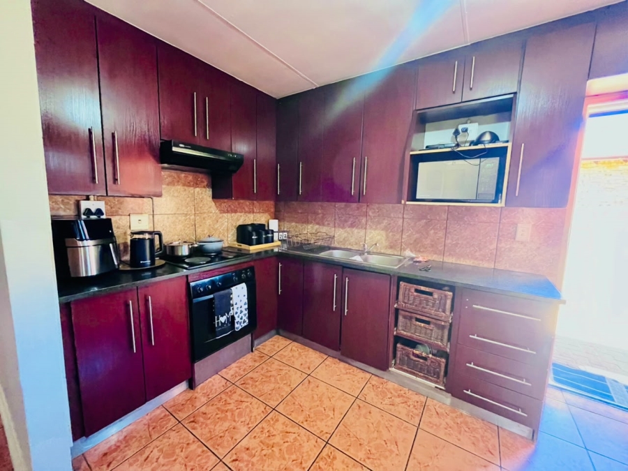 3 Bedroom Property for Sale in Grasslands Free State